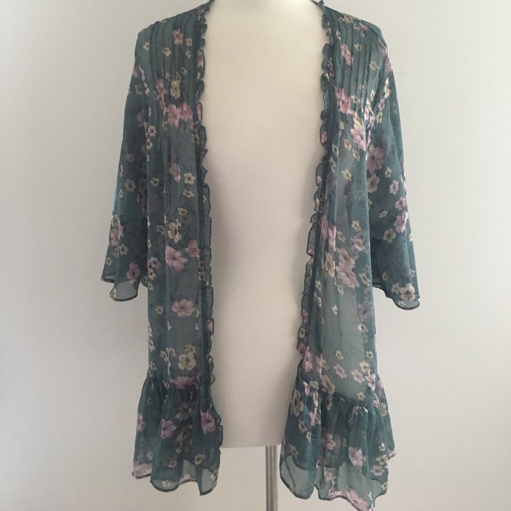 American Eagle Outfitters Floral Duster Size XL